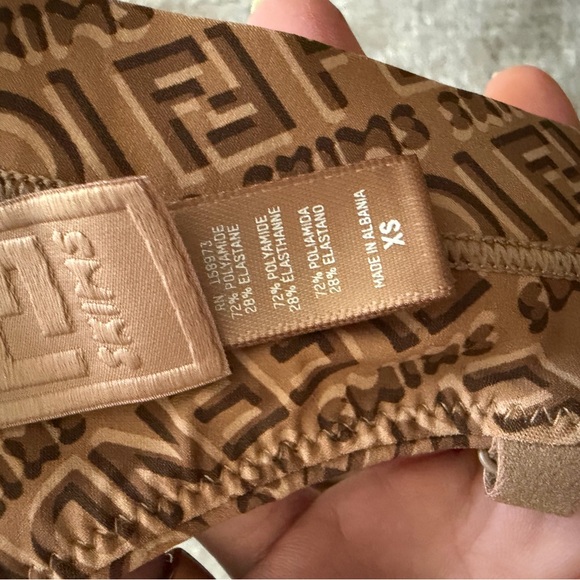 Skims x Fendi Bra - Picture 4 of 4